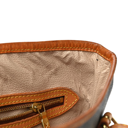 Louis Vuitton Monogram Petit Bucket 23 12 of 35