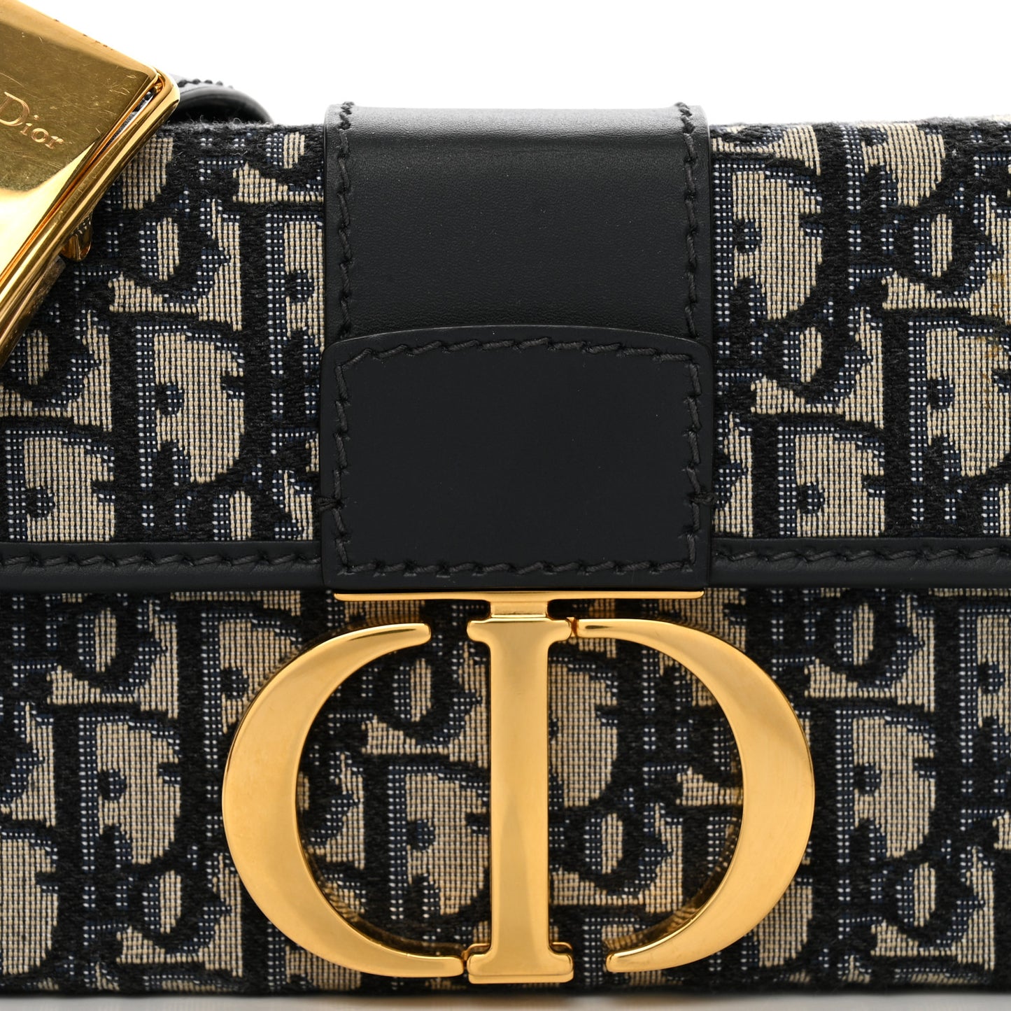 Oblique 30 Montaigne Box Bag Blue