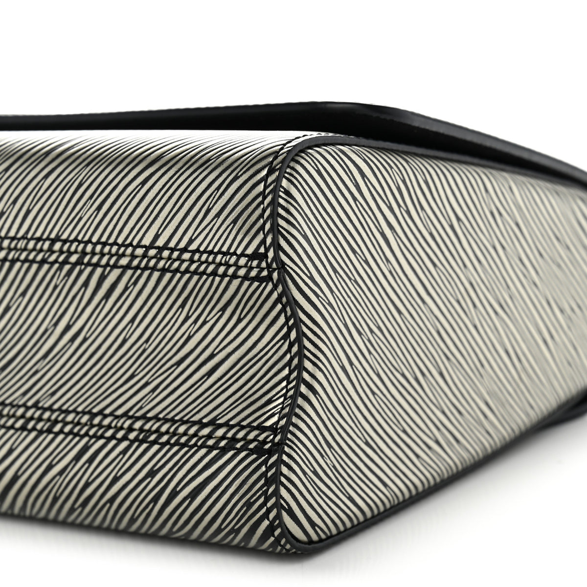 Louis Vuitton Epi Twist Shoulder Bag MM Platine 10 of 10