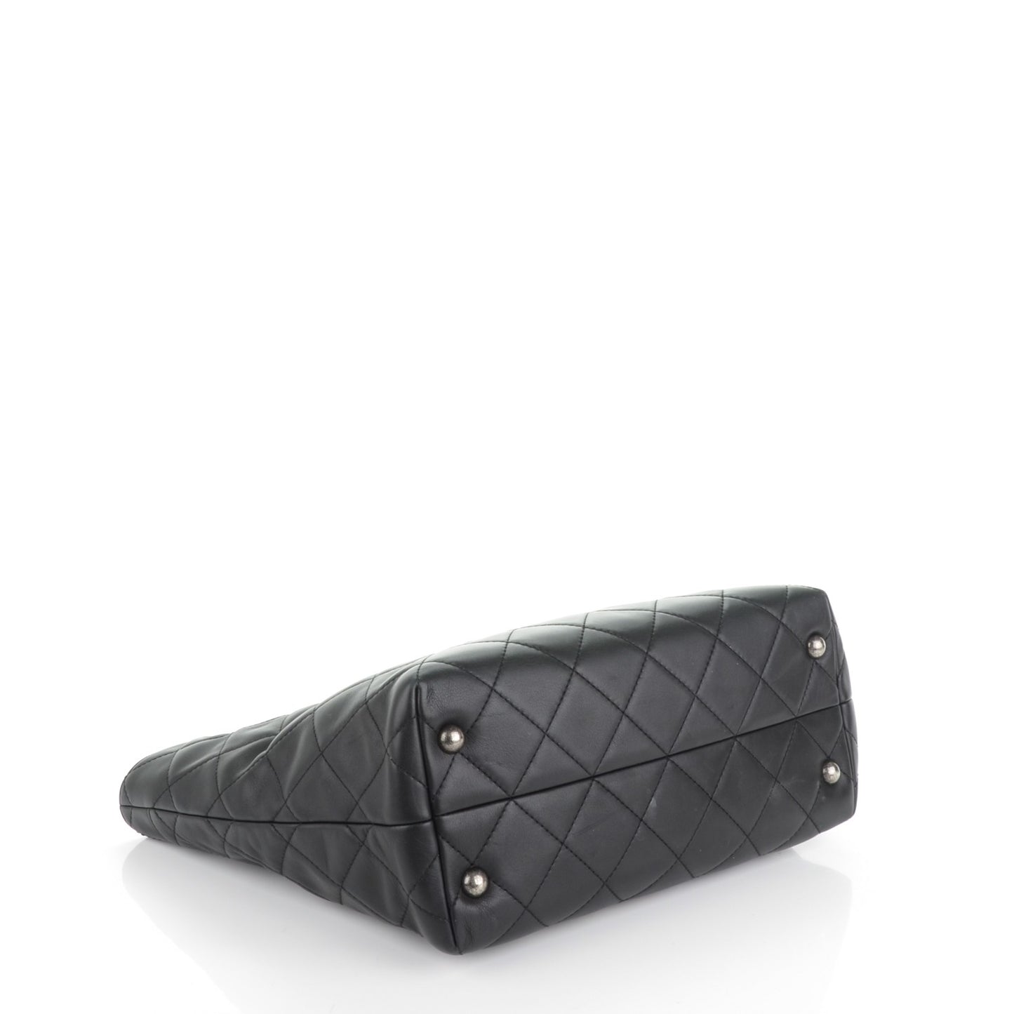 Calfskin Quilted Large Shopping In Chains Tote Black