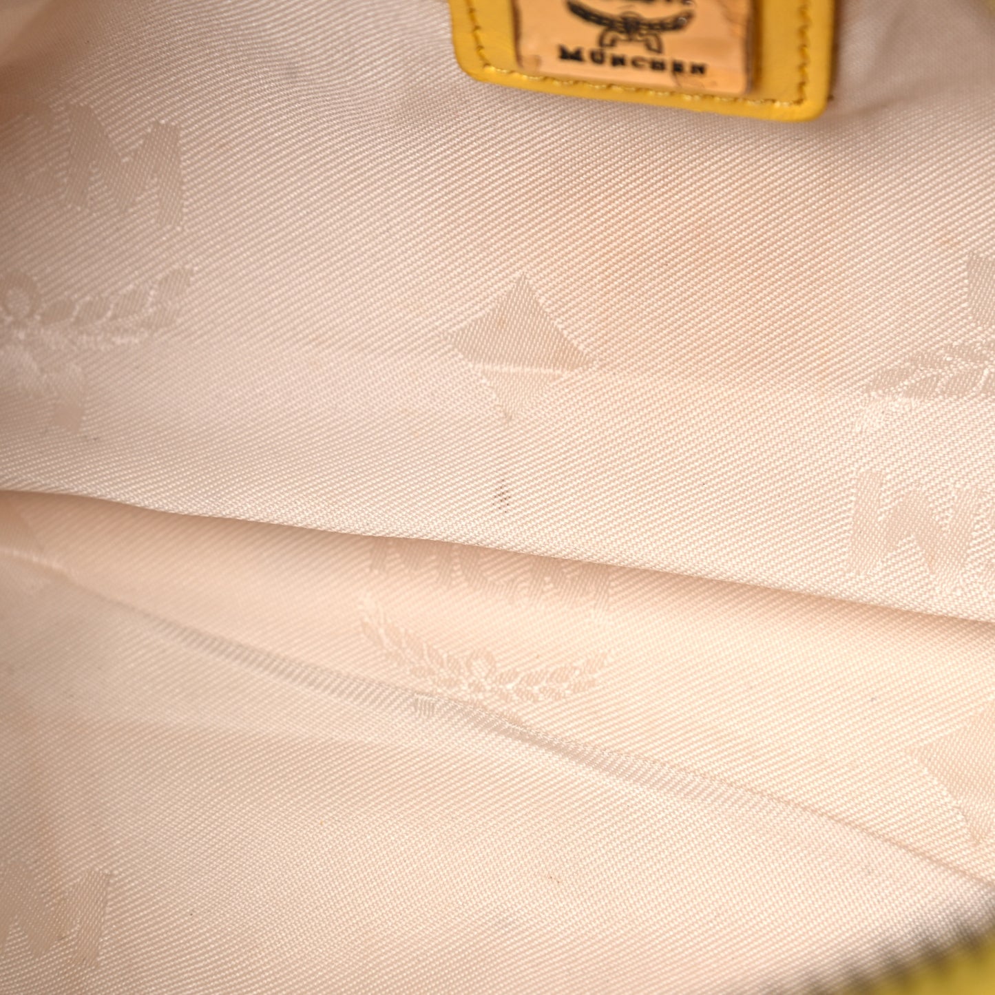 Visetos Barrel Bag White Yellow