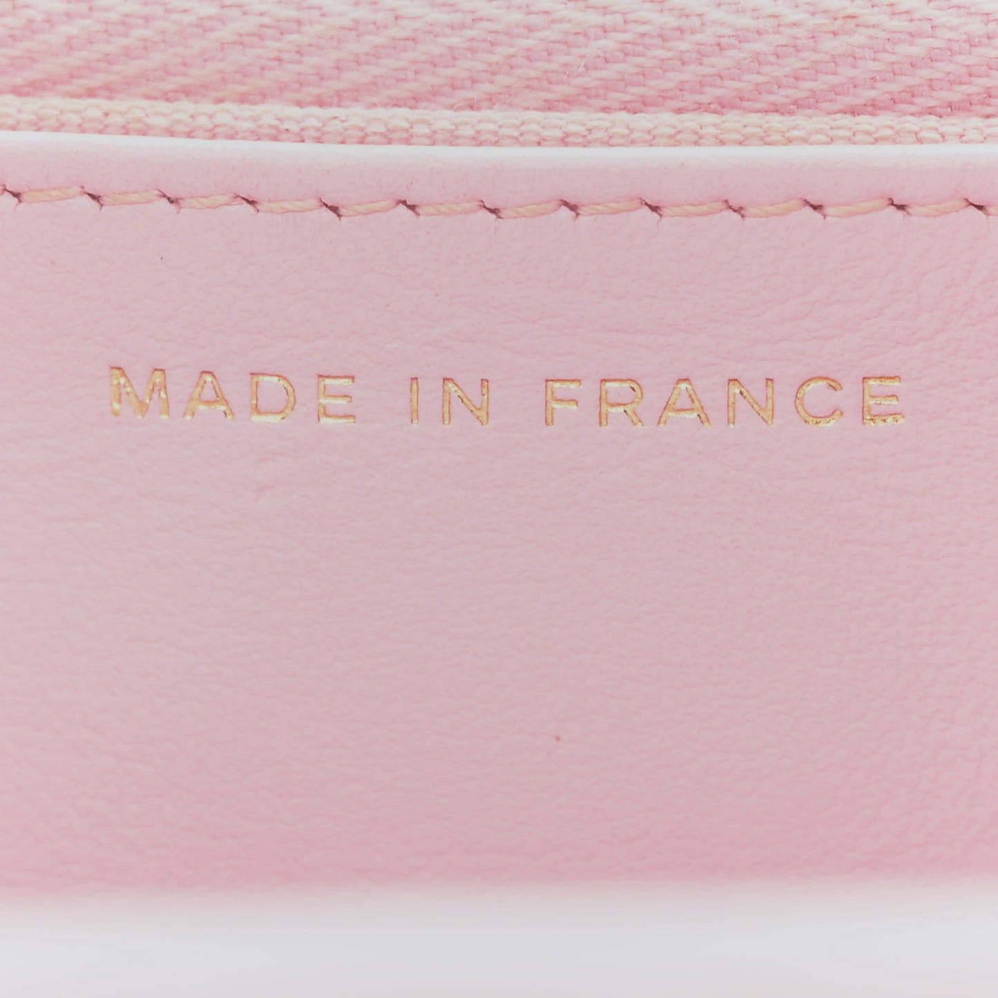 Caviar Quilted Wallet on Chain WOC Light Pink