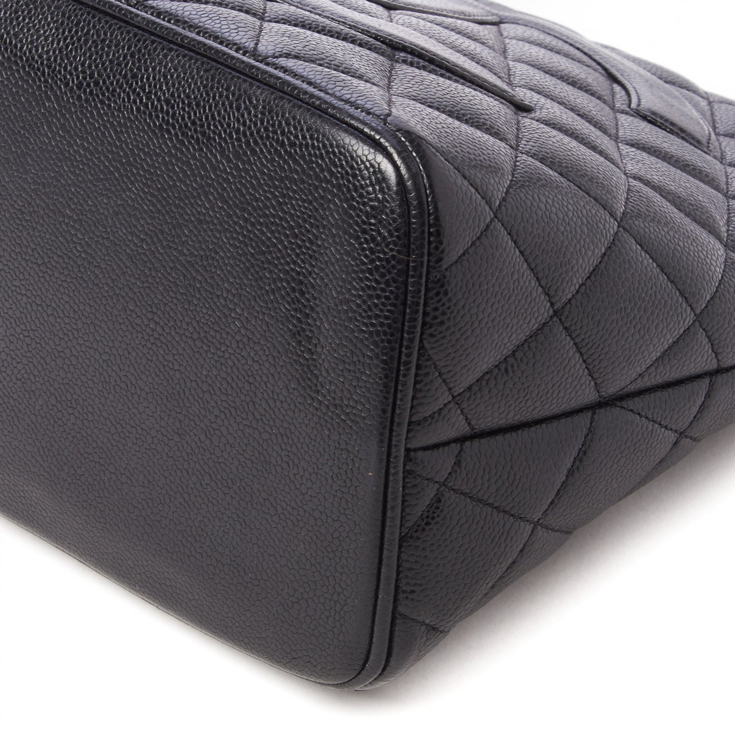 Caviar Quilted Medallion Tote Black