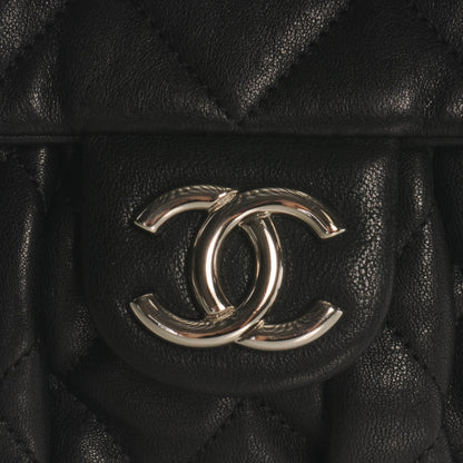Chanel Lambskin Chain Around Medium Messenger Bag Black 5 of 8