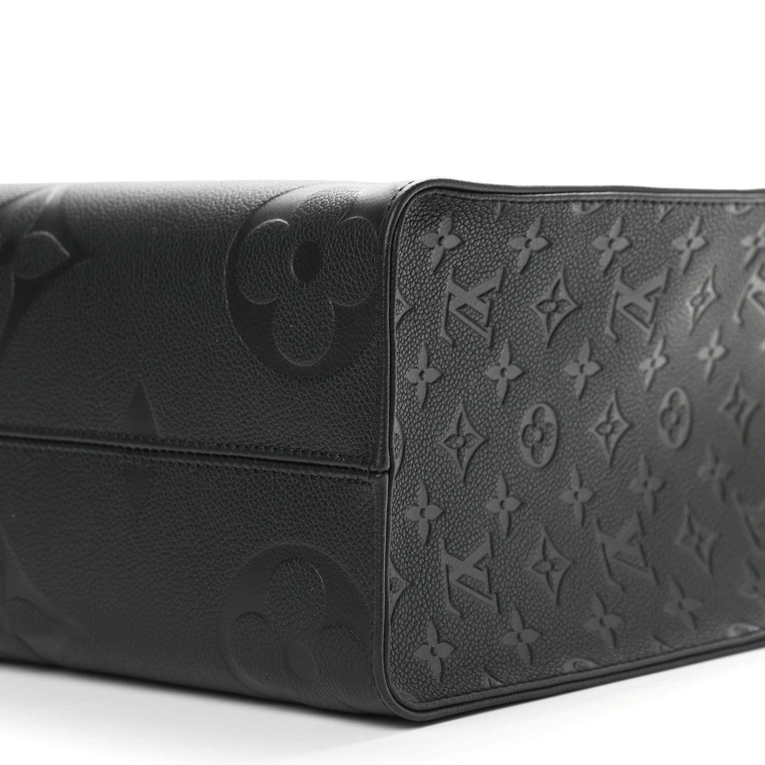 Louis Vuitton Empreinte Monogram Giant Onthego MM Black 8 of 8