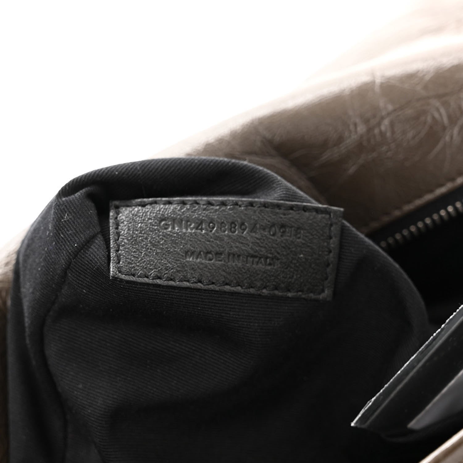 Saint Laurent Crinkled Calfskin Matelasse Monogram Medium Niki Chain Satchel Faggio 7 of 10