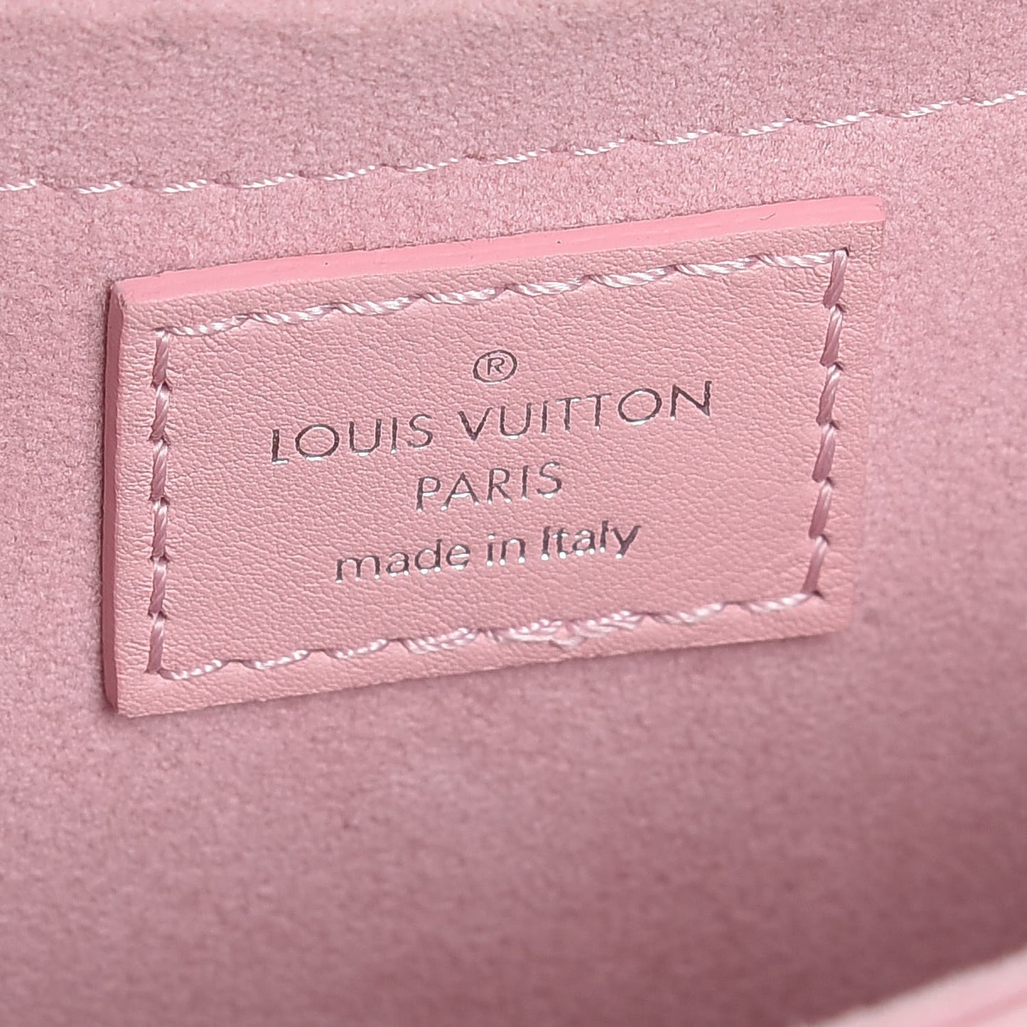 Calfskin New Wave Chain MM Smoothie Pink