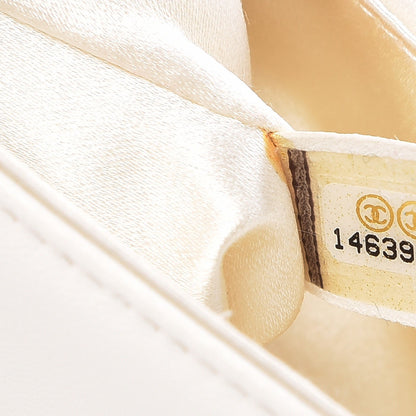 Chanel Lambskin Quilted Butterfly Chain Clutch White 7 of 15