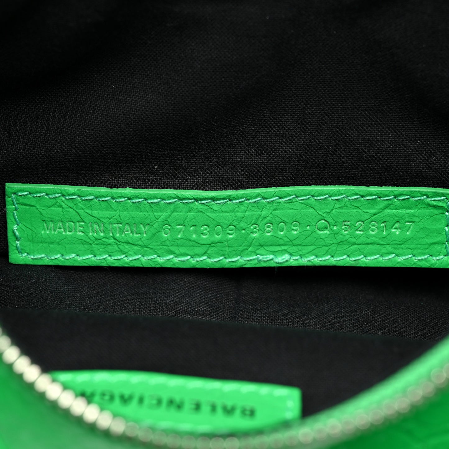 Agneau Arena Le Cagole Shoulder Bag XS Vivid Green