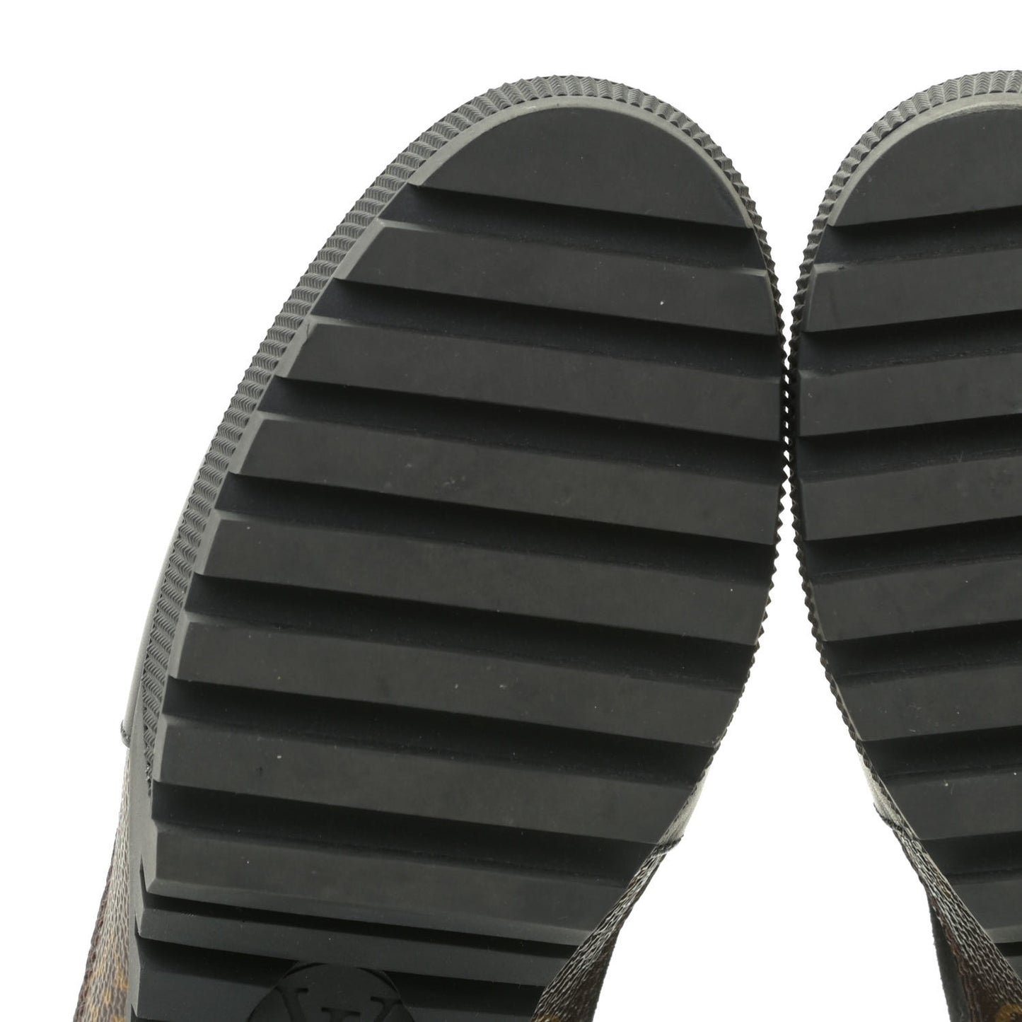 Suede Calfskin Monogram Laureate Platform Desert Boots 42 Black