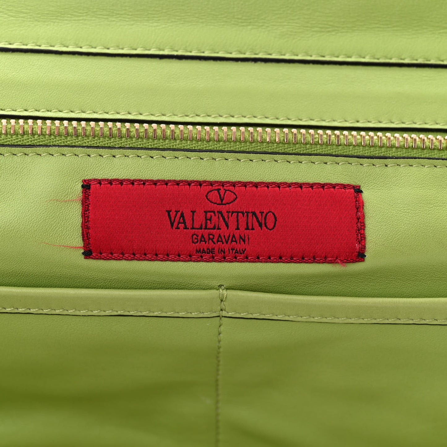 VALENTINO GARAVANI Vitello Medium Rockstud Tote Apple