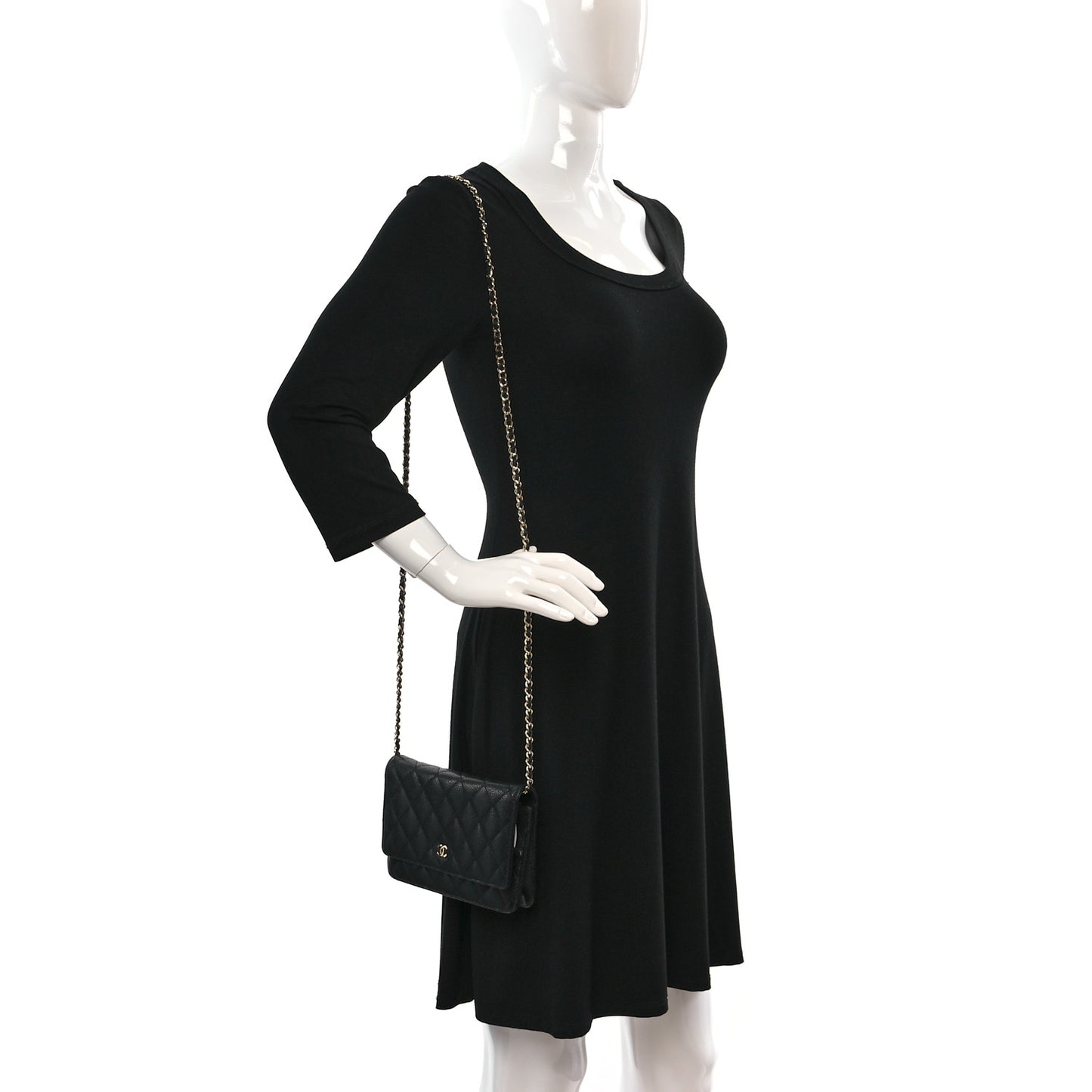 Caviar Quilted Wallet on Chain WOC Black