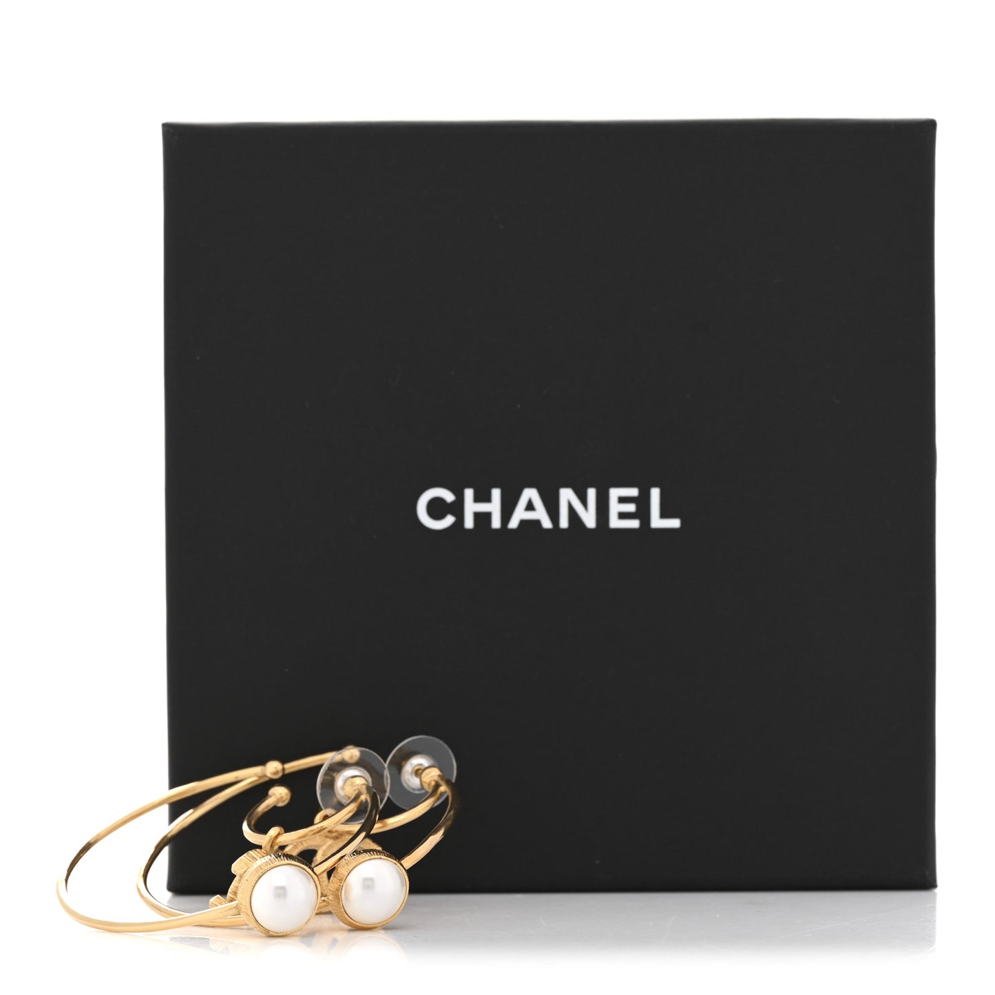 Pearl CC Tags Hoop Earrings Gold