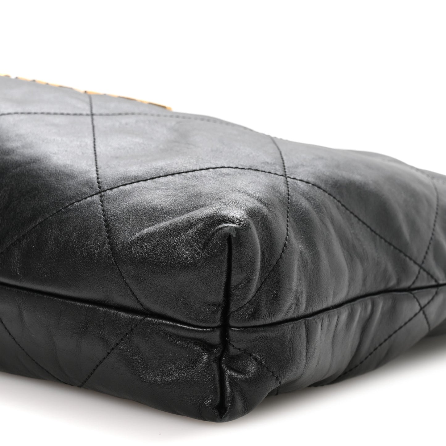 Shiny Calfskin Quilted Chanel 22 Black