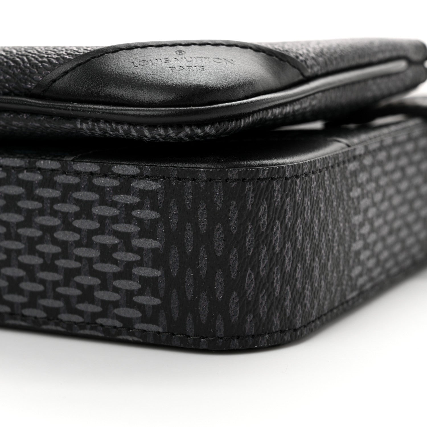 Louis Vuitton Damier Graphite 3D Trio Messenger 9 of 9