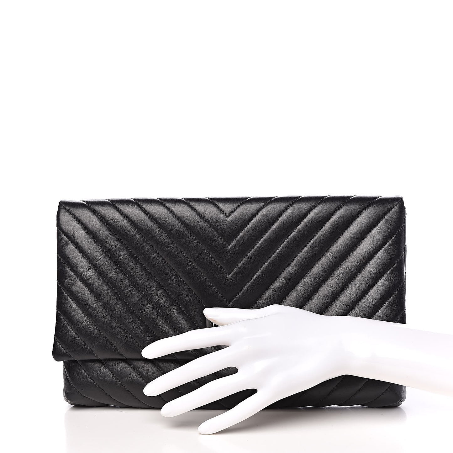 Aged Calfskin Chevron Quilted Reissue 2.55 Clutch Black