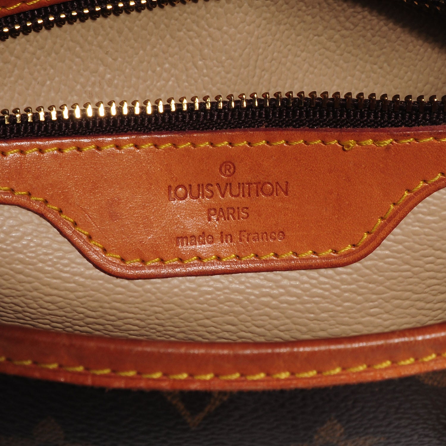 Louis Vuitton Monogram Petit Bucket 23 6 of 7