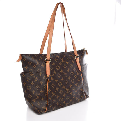 Louis Vuitton Monogram Totally MM 3 of 8