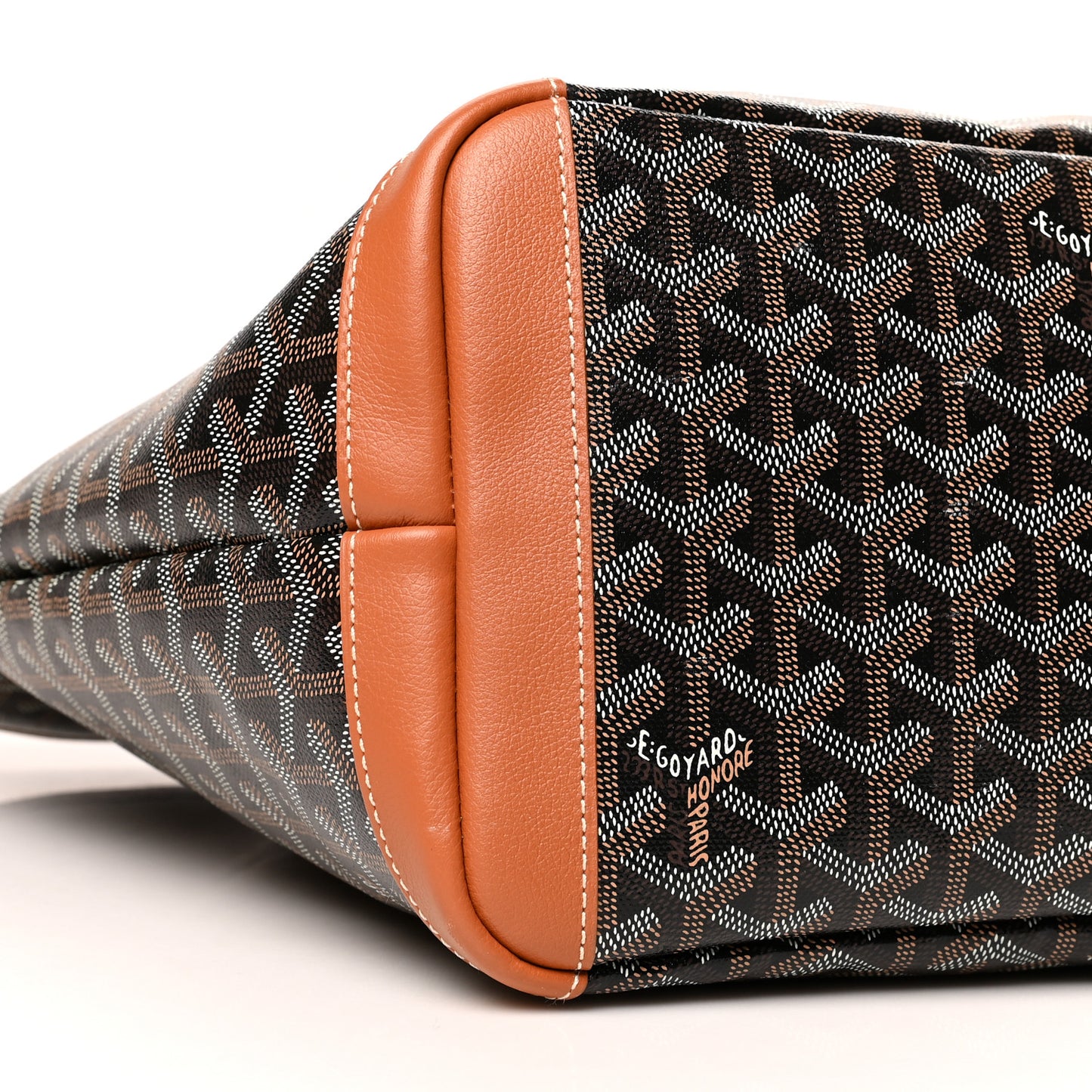 Goyardine Artois MM Black Gold