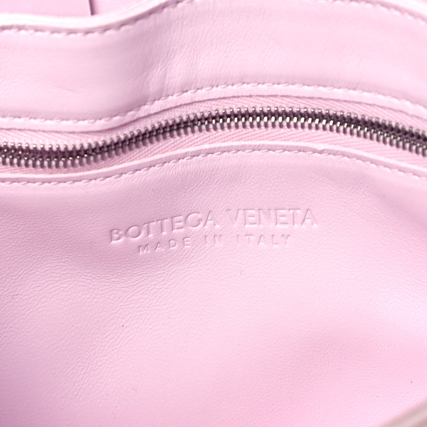 Bottega Veneta Lambskin Maxi Intrecciato Cassette Crossbody Bag Bliss Washed 6 of 9