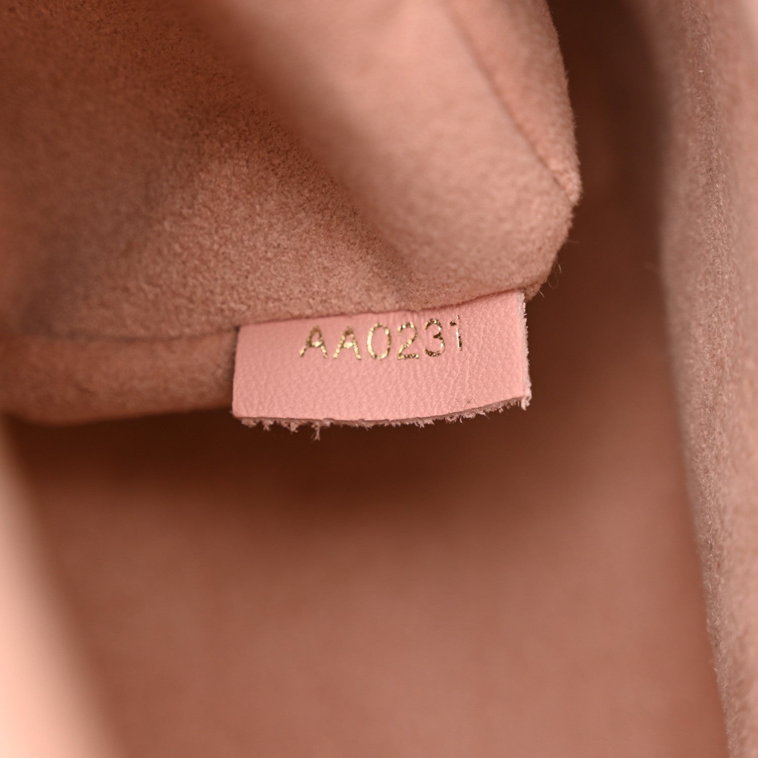 Louis Vuitton Monogram Locky BB Rose Poudre 7 of 10