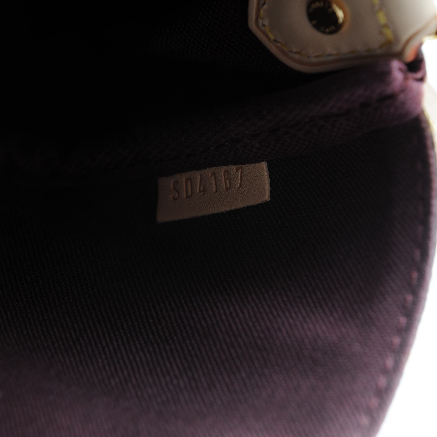 Louis Vuitton Monogram Favorite PM 8 of 9