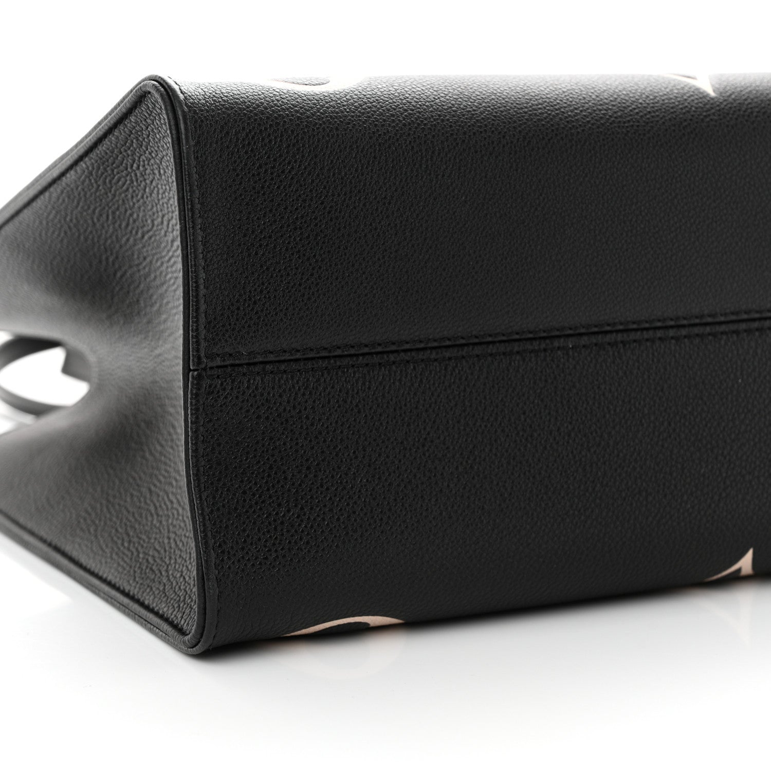 Louis Vuitton Empreinte Monogram Giant Onthego MM Black Beige 8 of 10