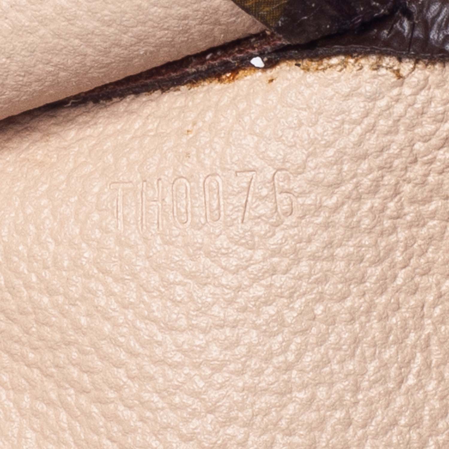 Louis Vuitton Monogram Toiletry Pouch 26 6 of 7