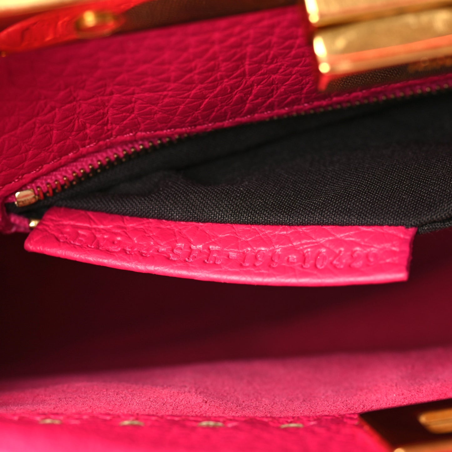 Cuoio Romano Selleria Mini Peekaboo Iconic Satchel Fuxia