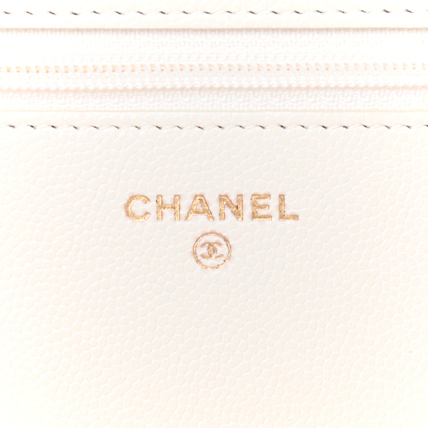Caviar Quilted Wallet On Chain WOC White