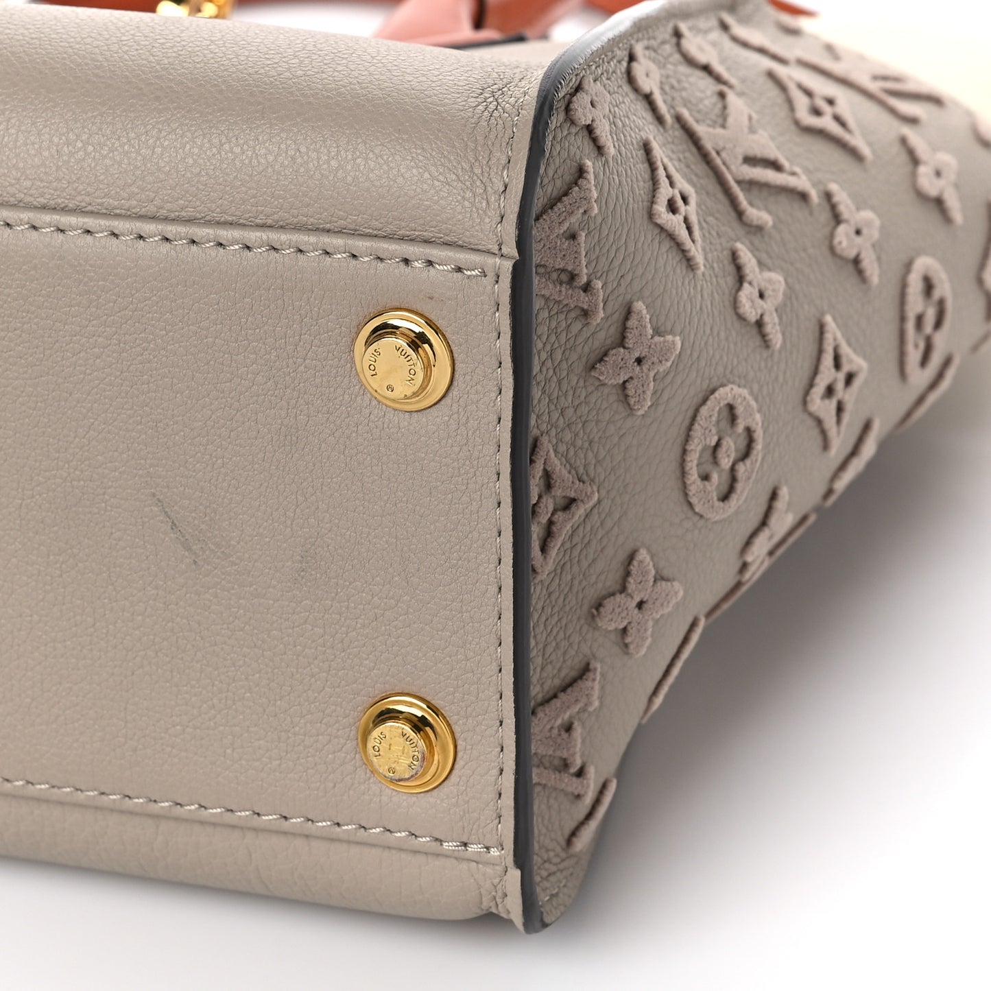 Calfskin Monogram Tufting On My Side Galet