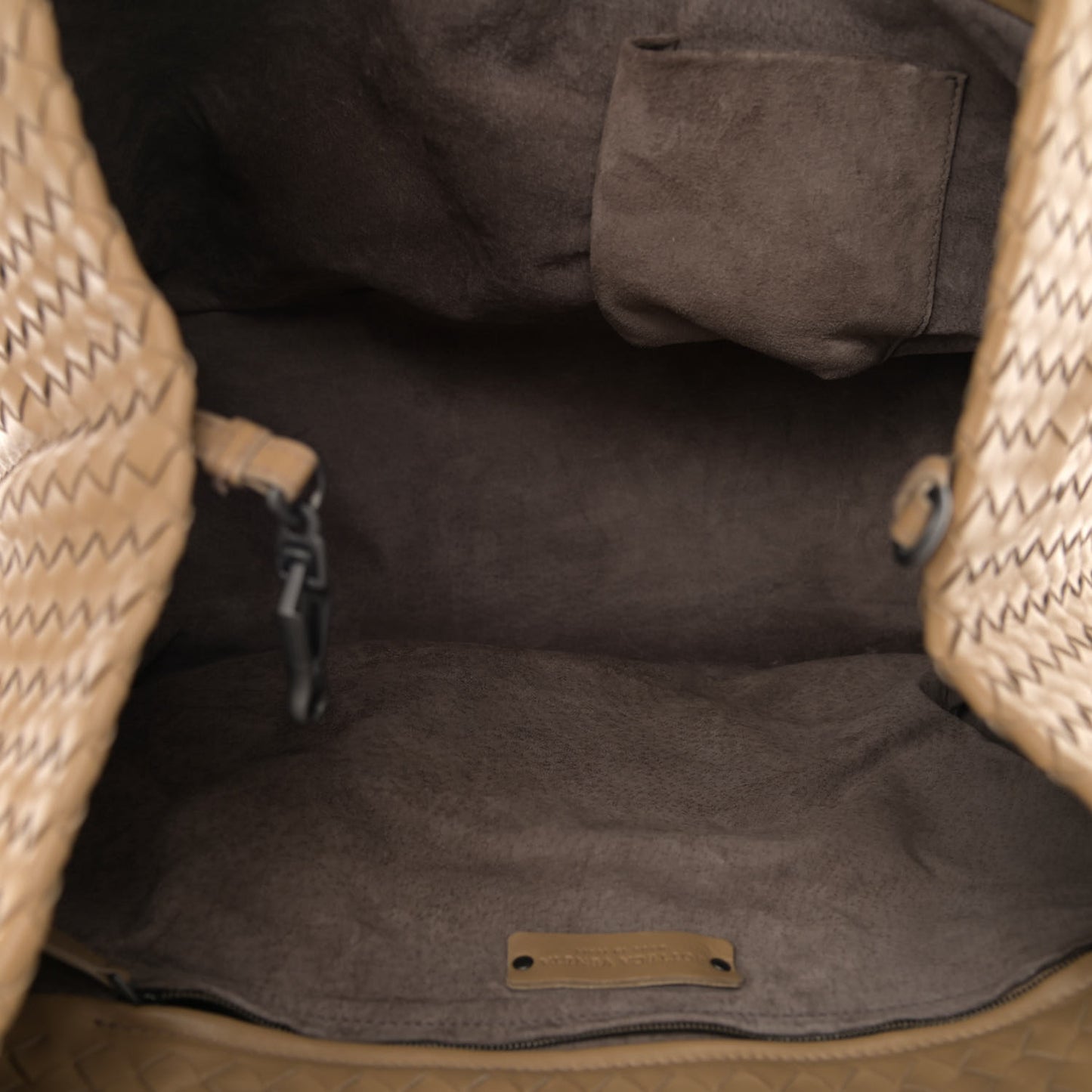 Nappa Intrecciato Large Seamless Tote Camel