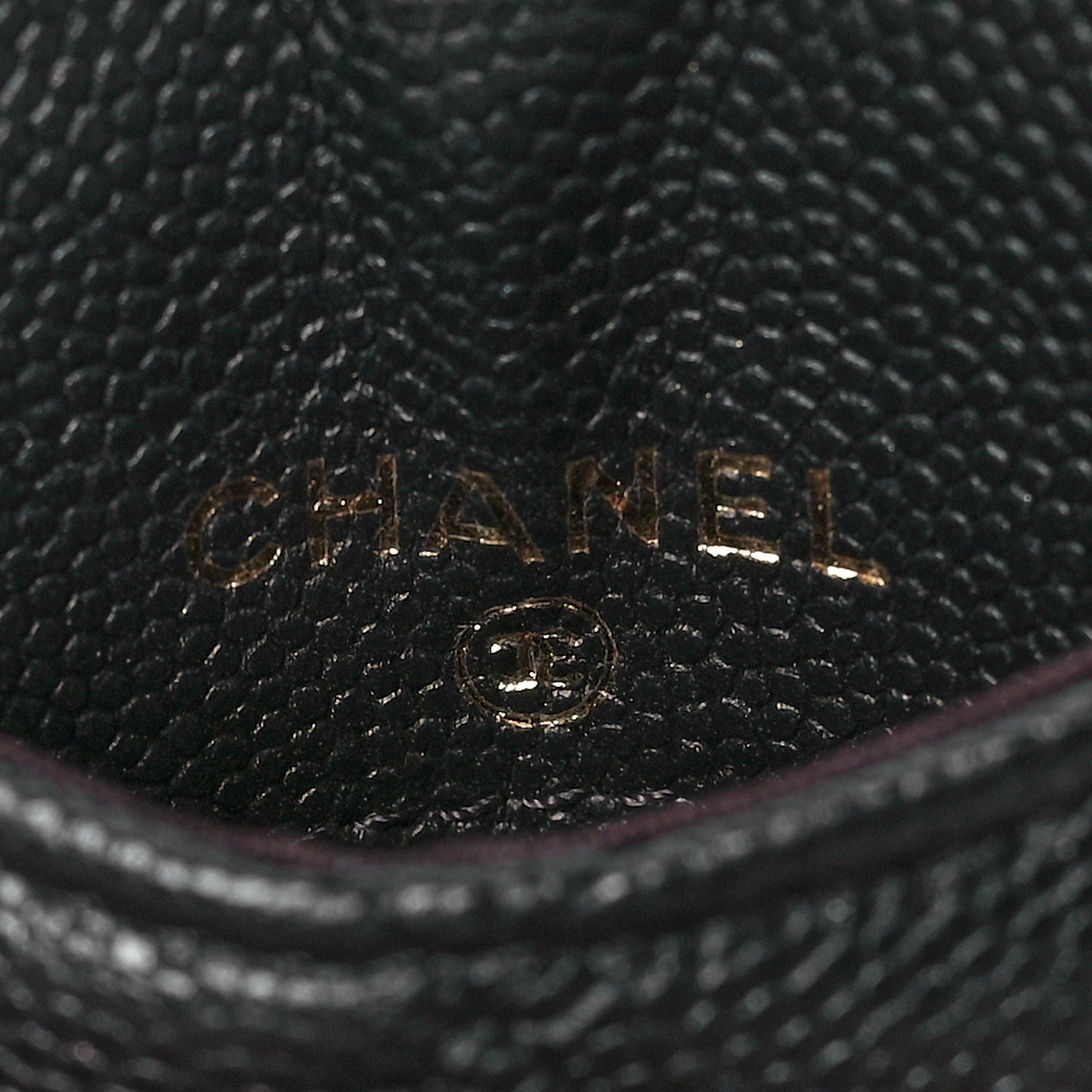 Caviar Quilted Card Holder On Chain Black