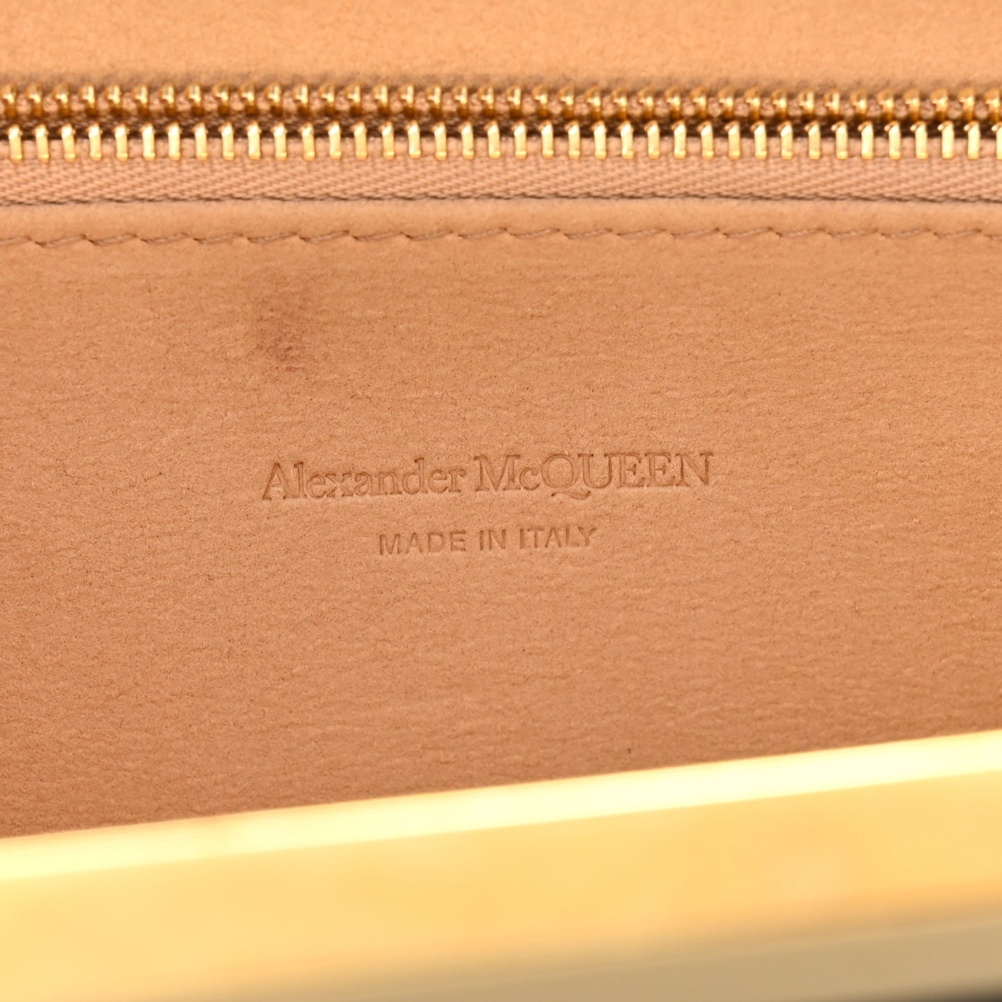 Calfskin Crocodile Embossed Knuckle Flat Clutch Black Gold