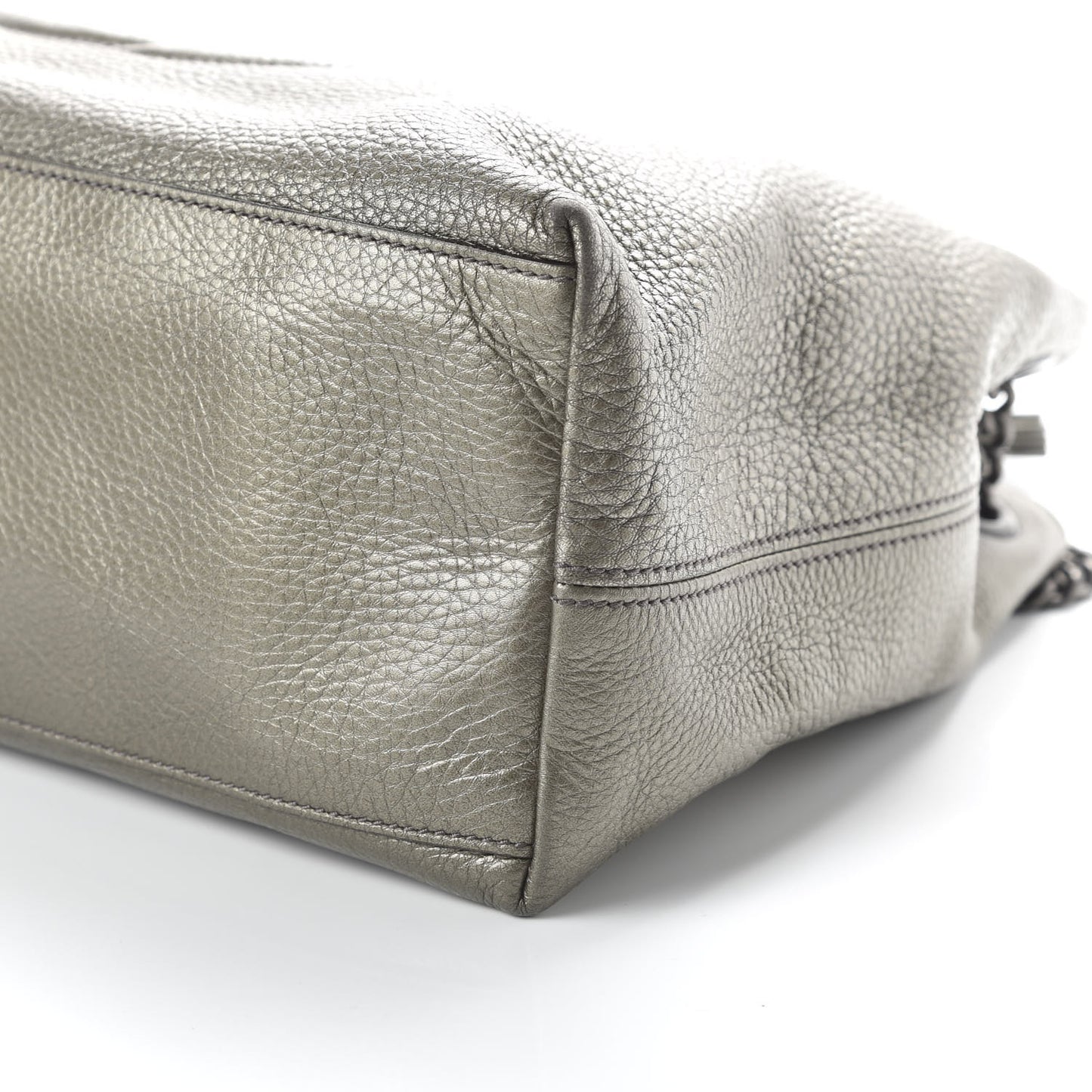 Metallic Pebbled Calfskin Medium Soho Chain Shoulder Bag Sasso