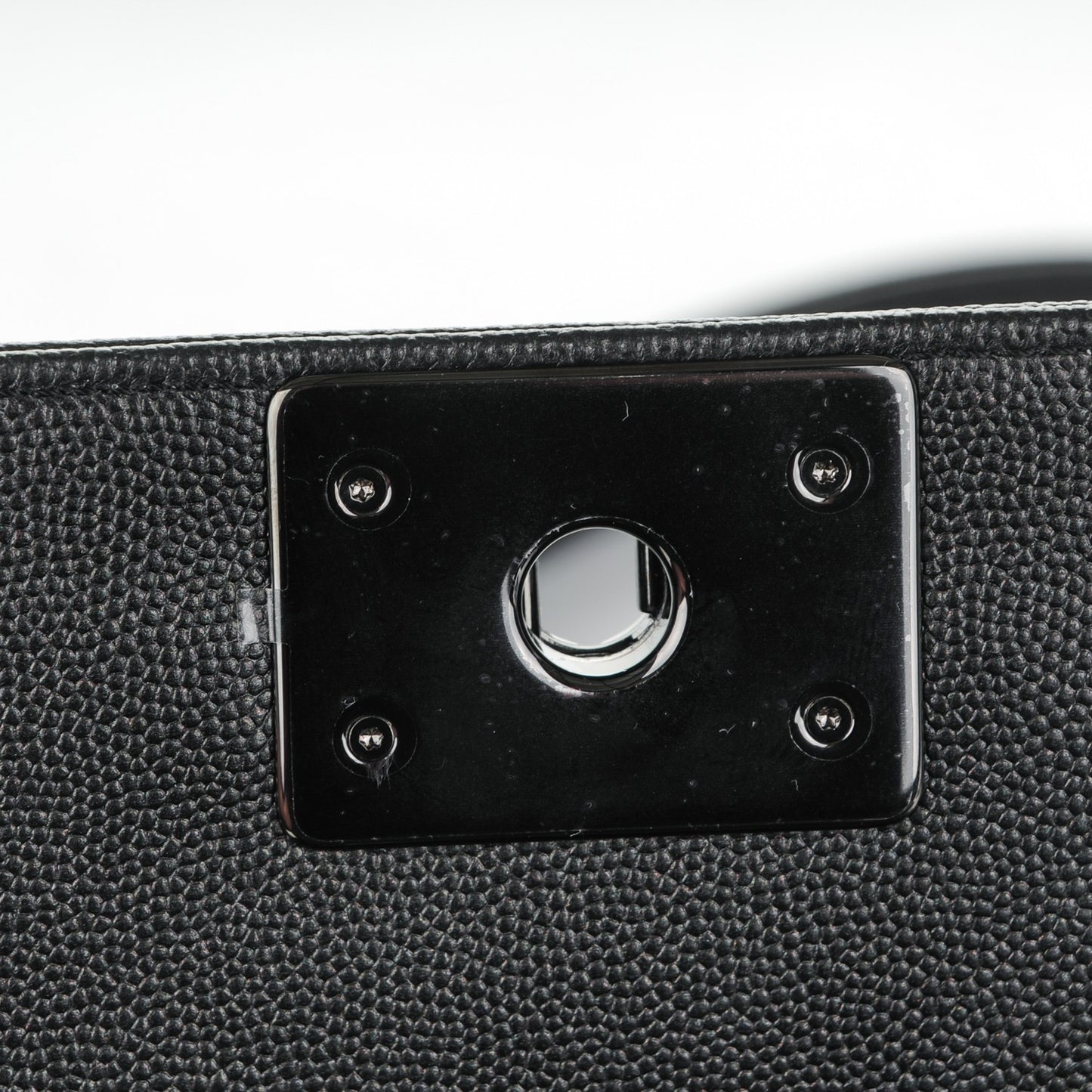 Caviar Quilted Medium Boy Flap So Black