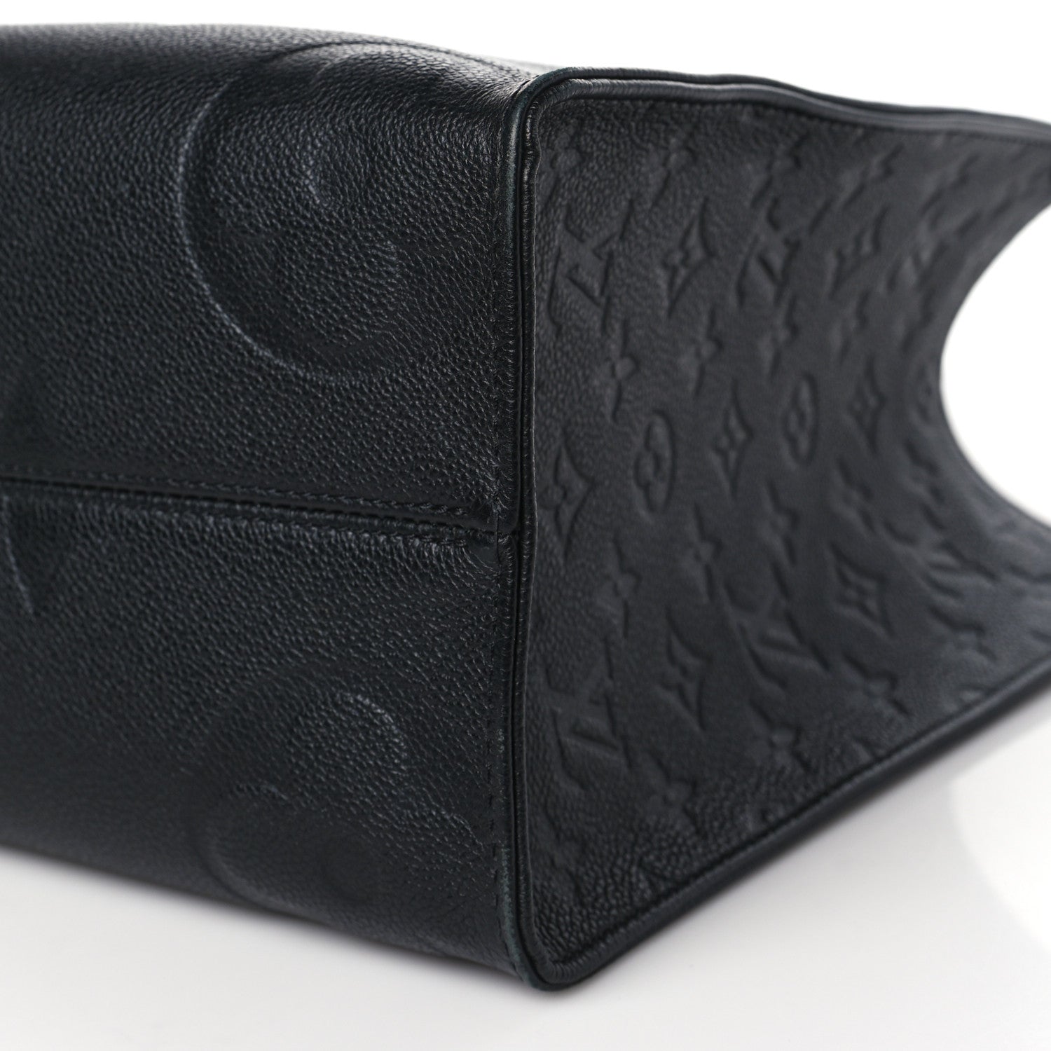 Louis Vuitton Empreinte Monogram Giant Onthego MM Black 8 of 8
