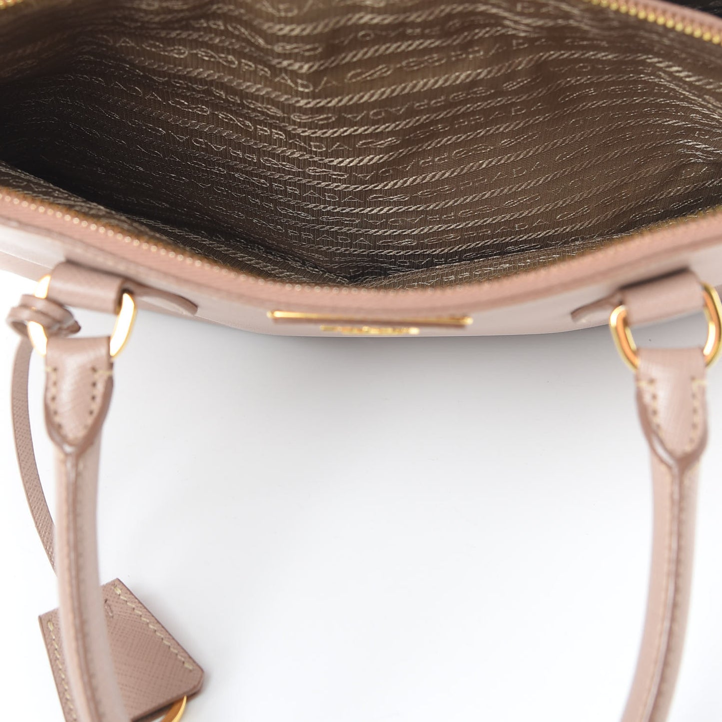 Saffiano Medium Galleria Double Zip Tote Cammeo