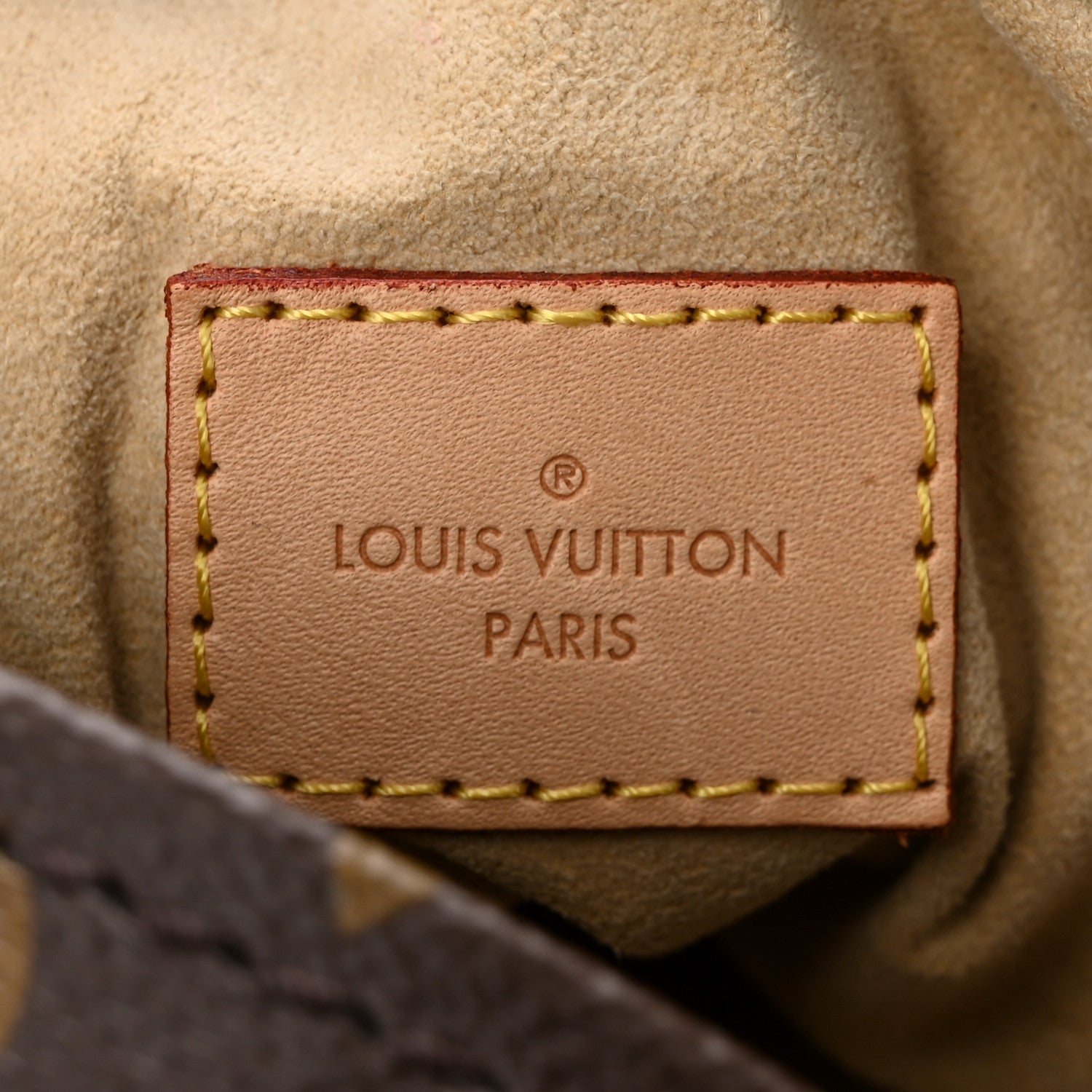 Louis Vuitton Monogram Artsy MM 6 of 10