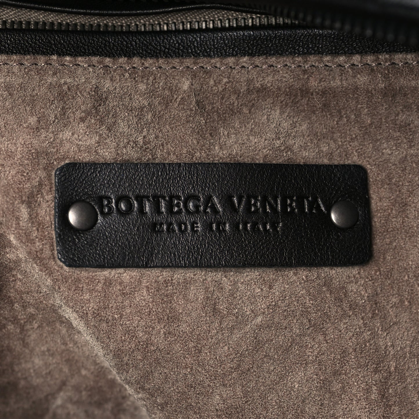 Nappa Intrecciato Medium Veneta Hobo Black