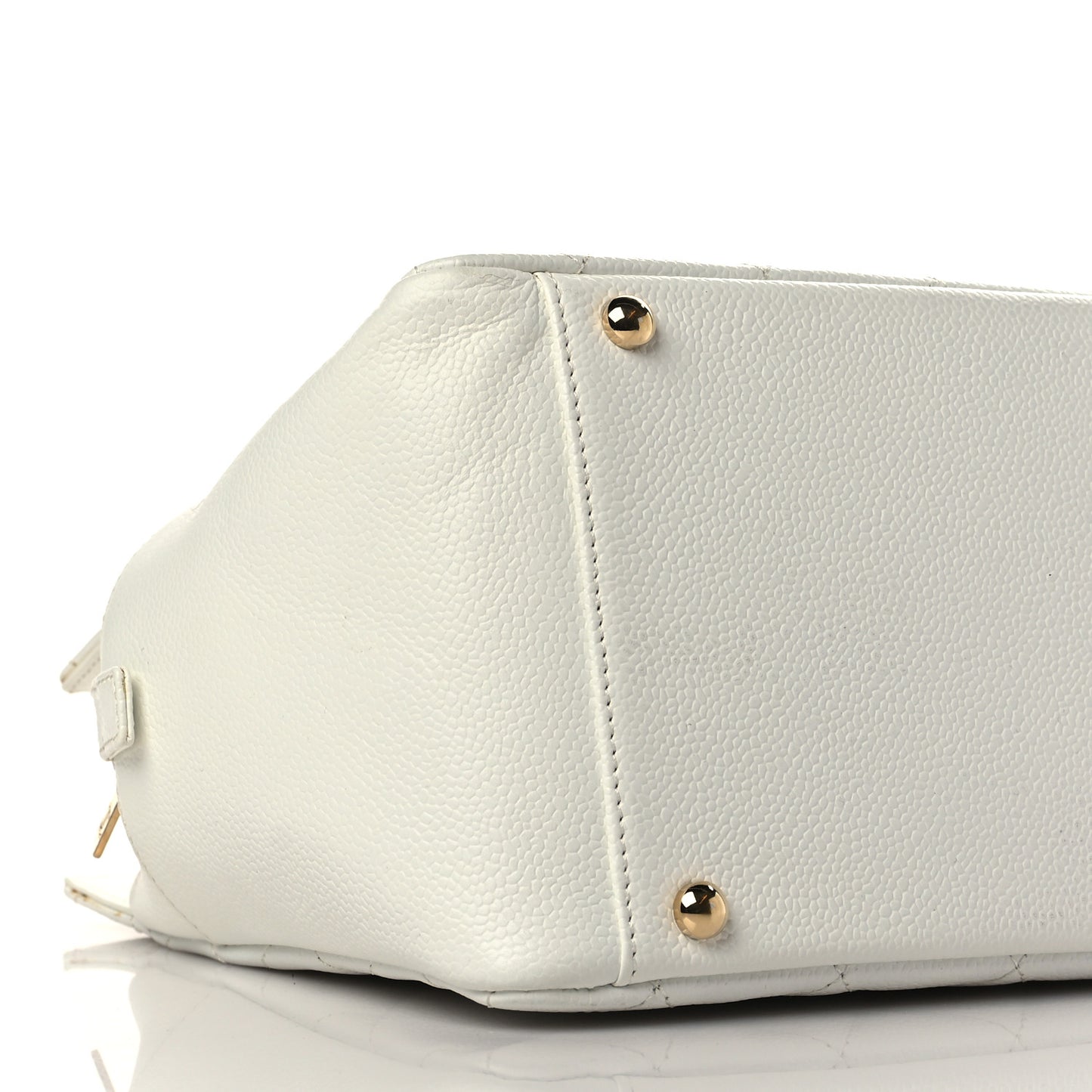 Caviar Quilted Petit Timeless Tote PTT White