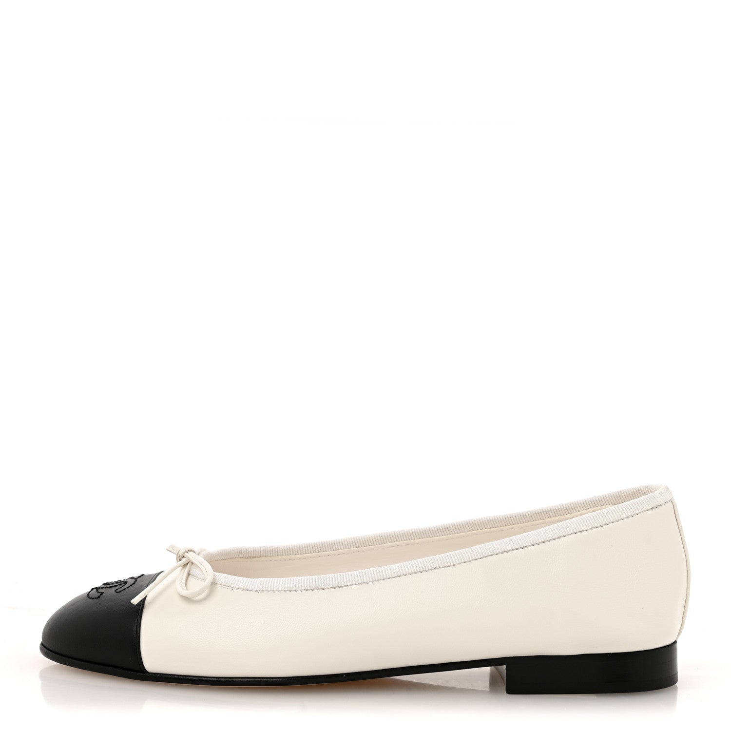 Chanel Lambskin Cap Toe CC Ballerina Flats 37 White Black 1 of 10