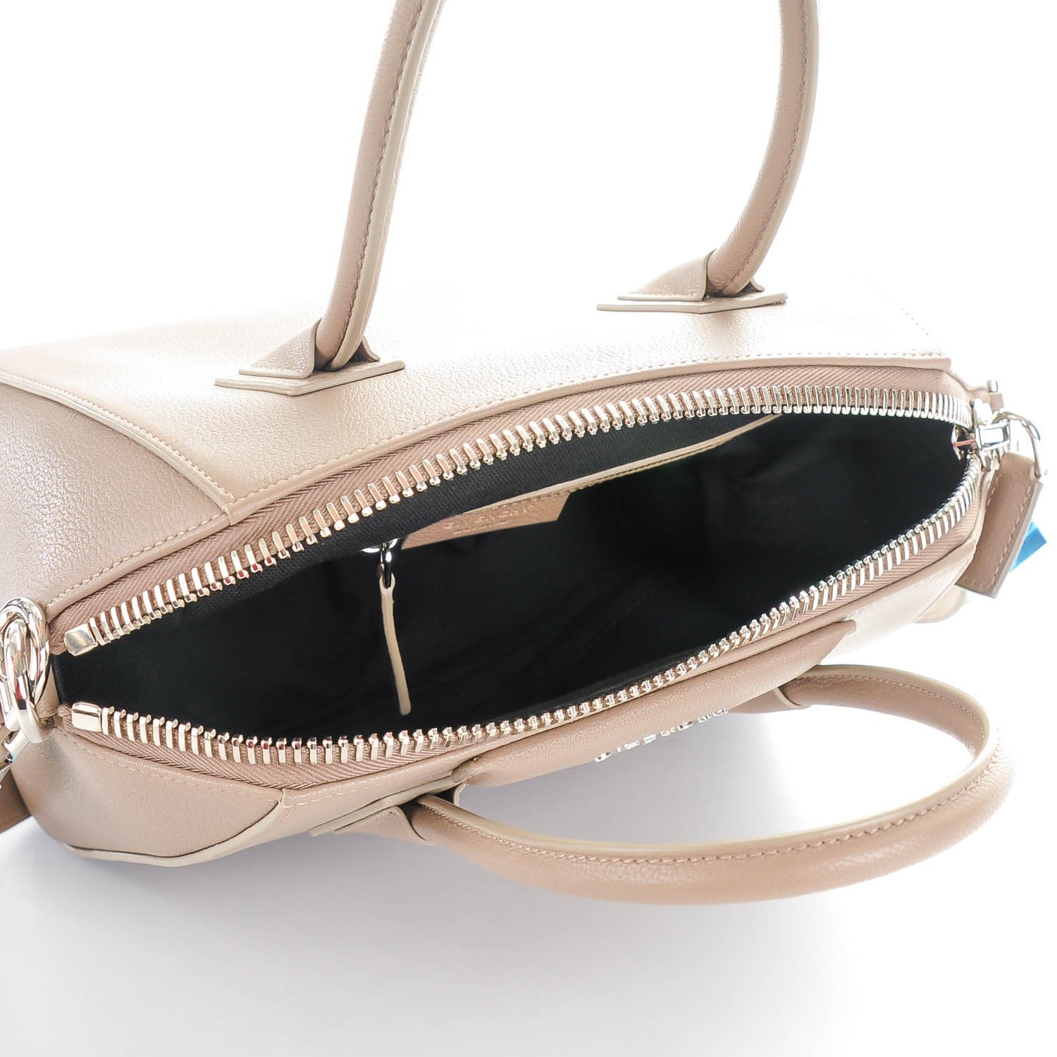Givenchy Sugar Goatskin Small Antigona Sand 5 of 7