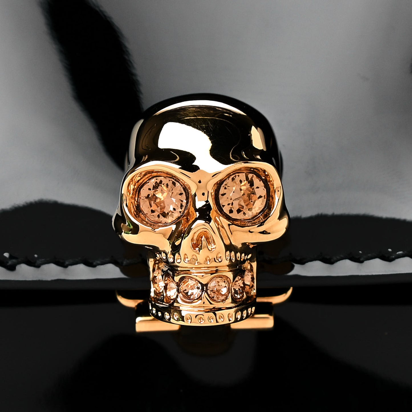 Patent Skull Wallet on Chain Black