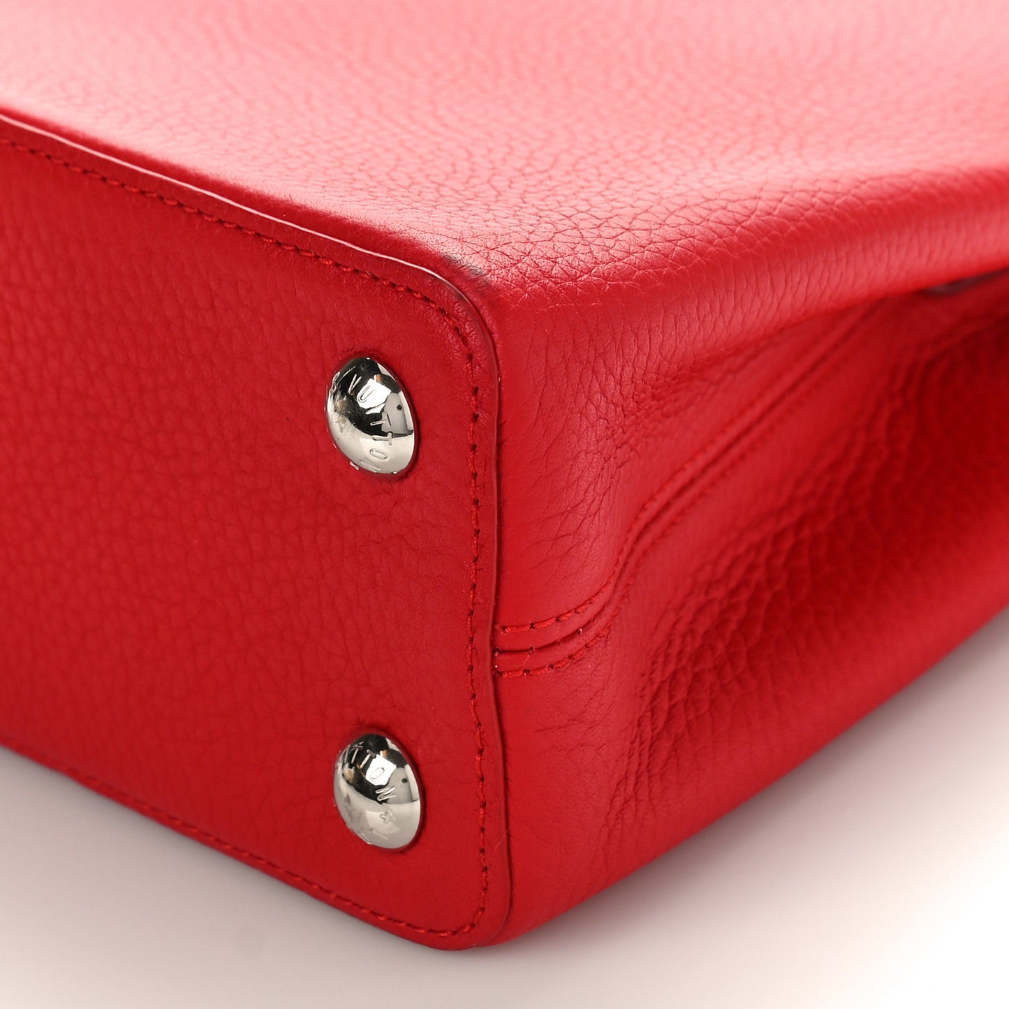 Taurillon Snakeskin Capucines PM Rubis