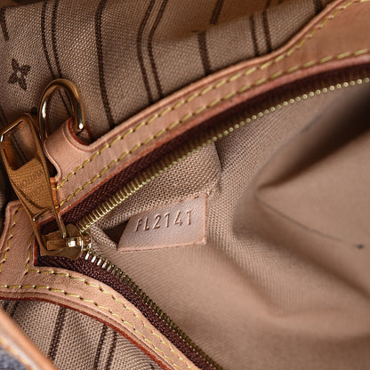 Louis Vuitton Monogram Delightful GM 7 of 16
