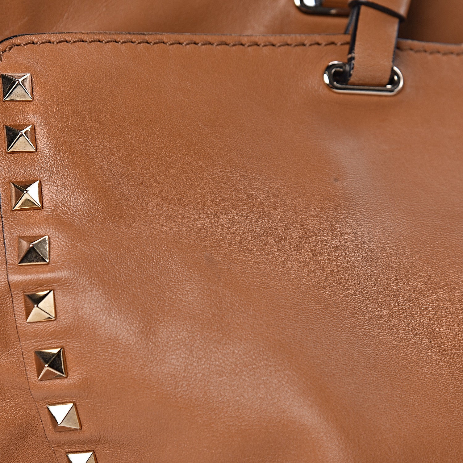 Valentino Garavani Vitello Large Rockstud Tote Beige 19 of 19