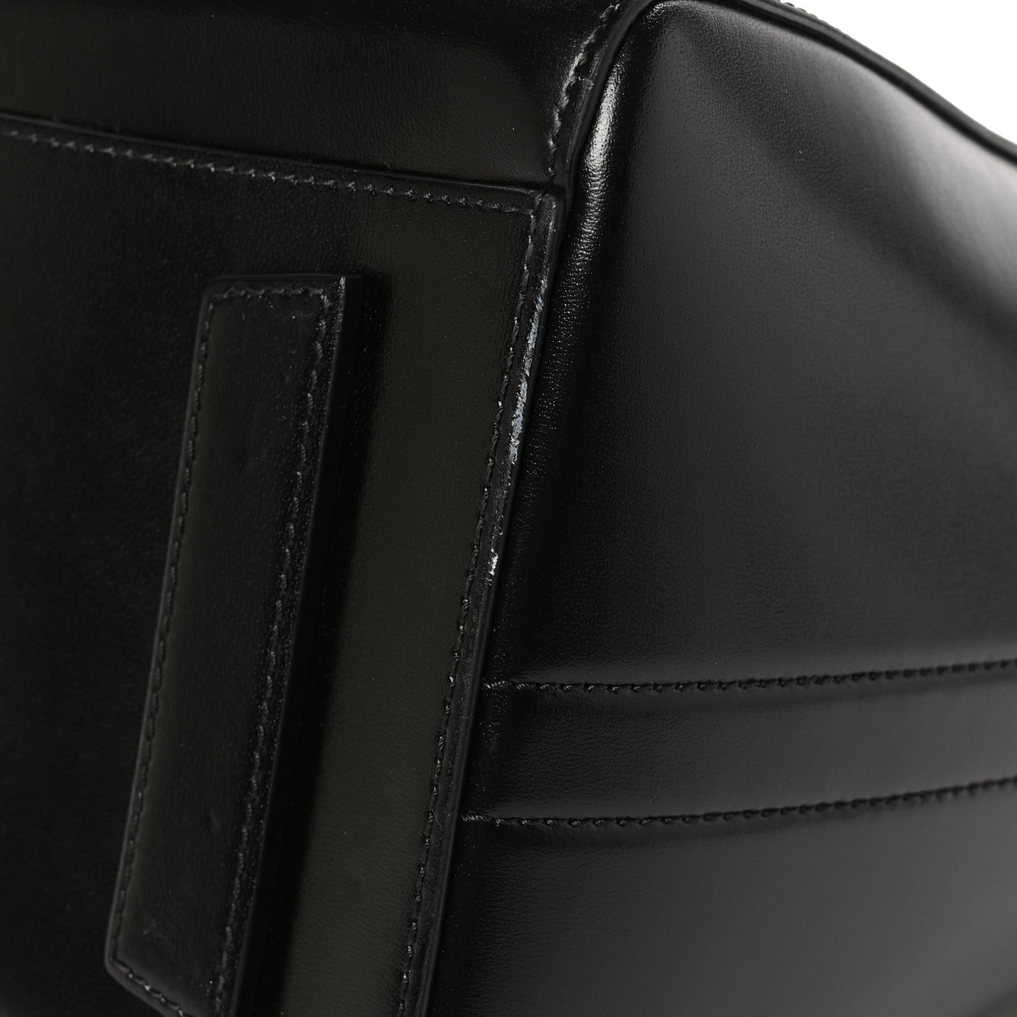 Shiny Lord Calfskin Medium Antigona Black