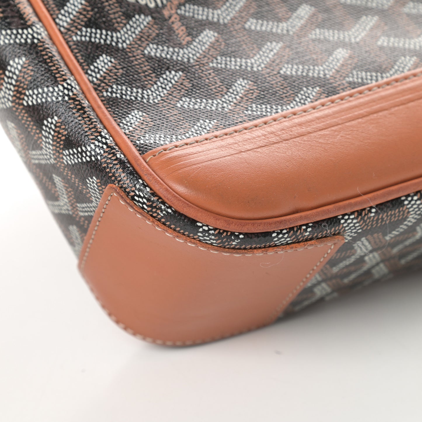 Goyardine Urbain Messenger Black Gold