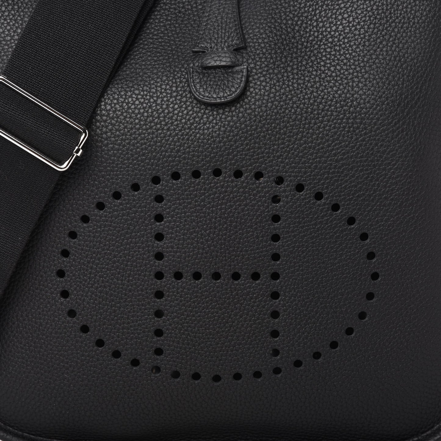 Taurillon Clemence Evelyne III PM Black